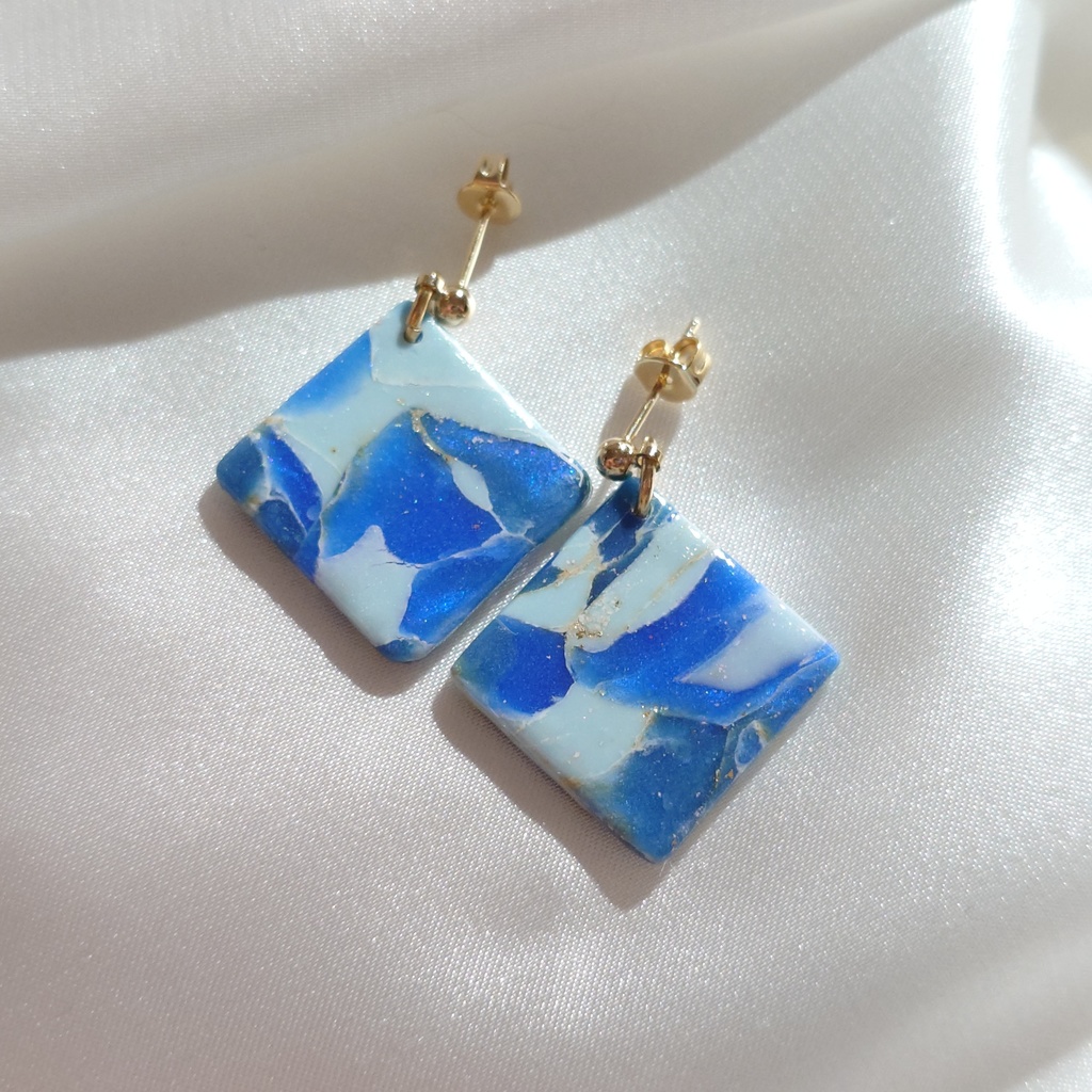 ガイア モチーフイヤリング・ピアス