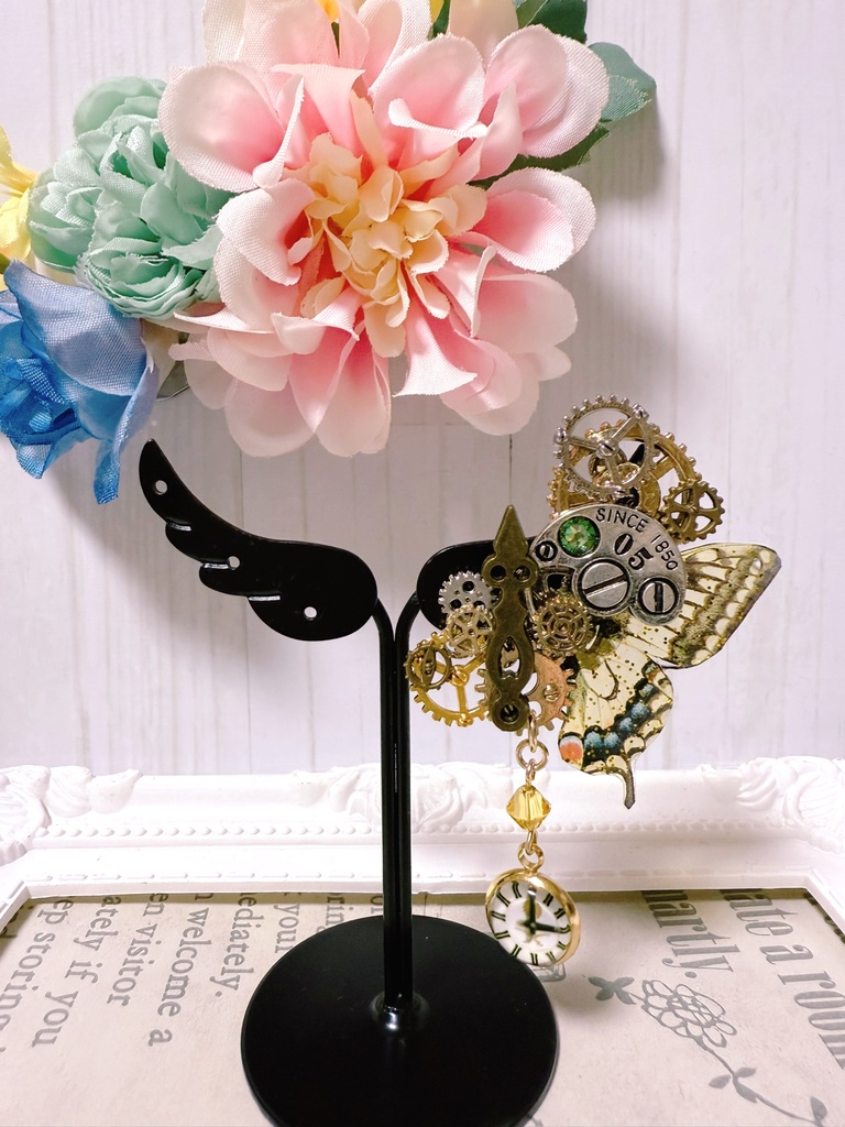 歯車と蝶のイヤーカフ