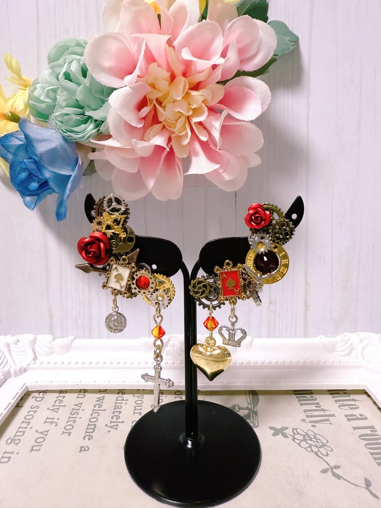 Crown Works.R/歯車と薔薇のピアス　No.02