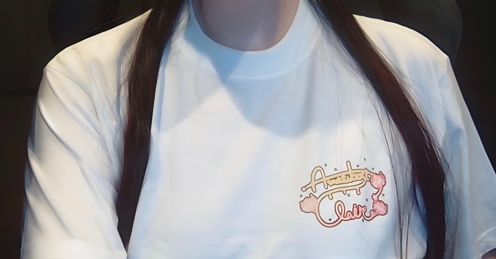 サイン入りTシャツ