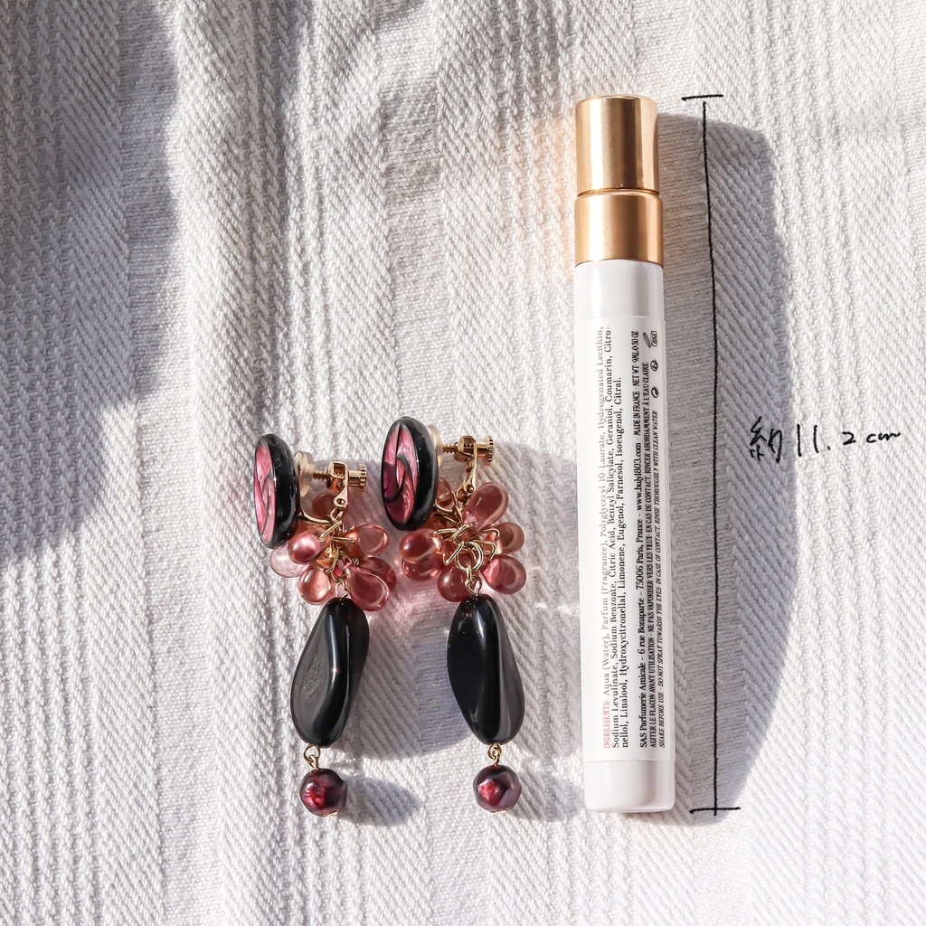 呪術廻戦 五条悟イメージ 【Aka(-赫-)】/ ハンドメイド ピアス ヴィンテージ