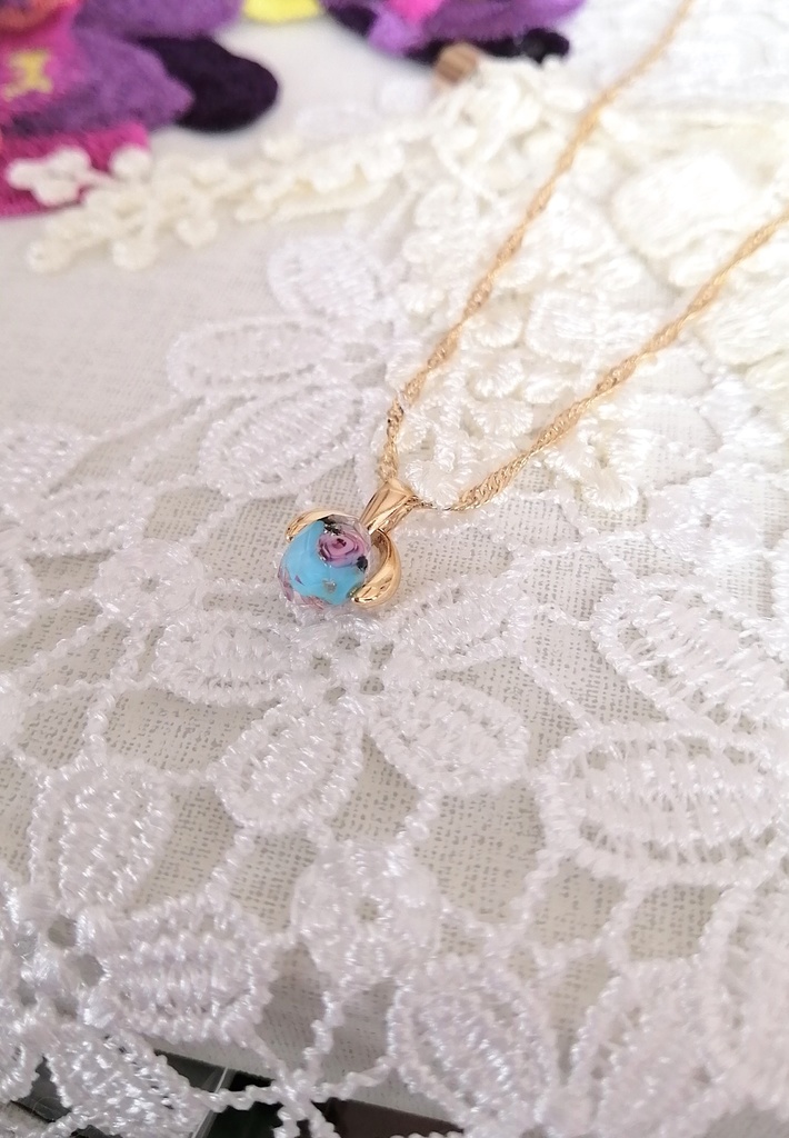 Rosegarden necklace