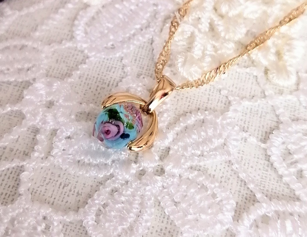 Rosegarden necklace