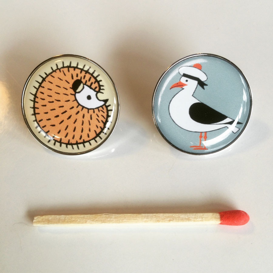 ハリネズミバッジ