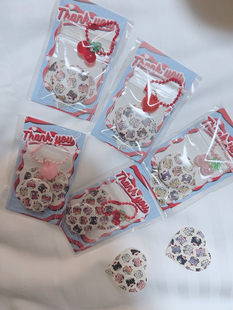 缶バッジキーホルダー