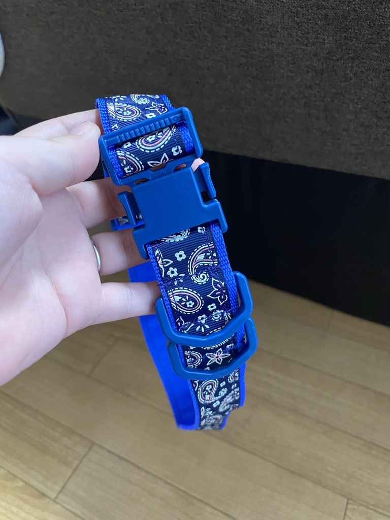 着ぐるみ用首輪（ペイズリー柄青）