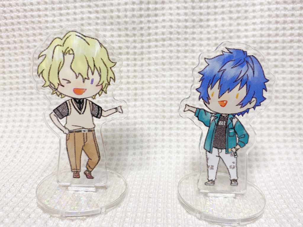 《アクスタ》「じゃ〜ん!」ってできる日和とジュン