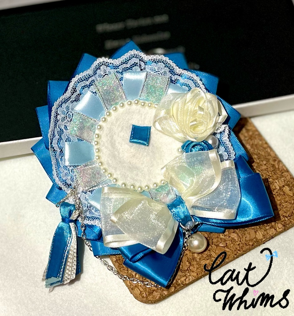 コバルトブルーに揺れるロゼット