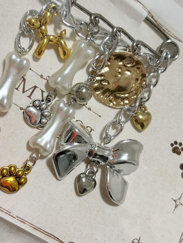 【ハンドメイド】DOG Charmpin/ボーン&リボン×スウィートパンク