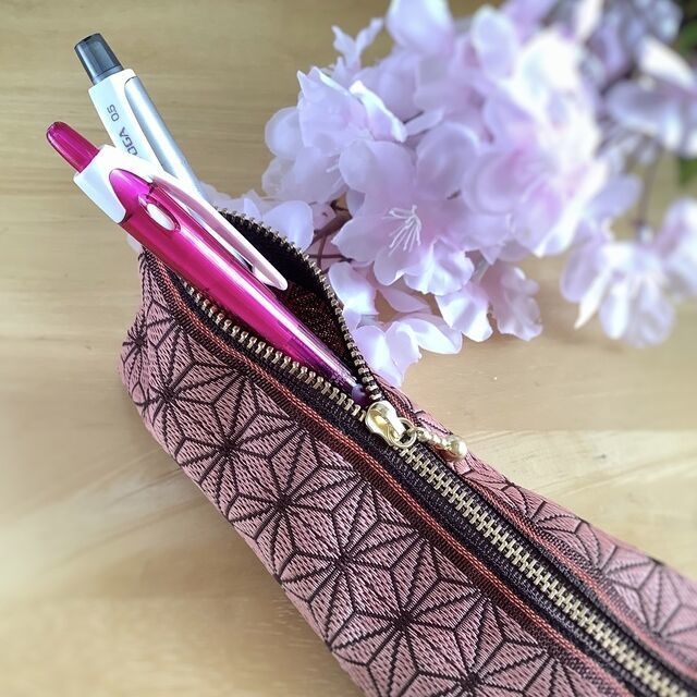 鬼滅の刃 禰󠄀豆子イメージカラー 畳縁 ペンケース② 麻の葉模様