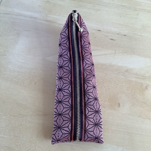 鬼滅の刃 禰󠄀豆子イメージカラー 畳縁 ペンケース② 麻の葉模様