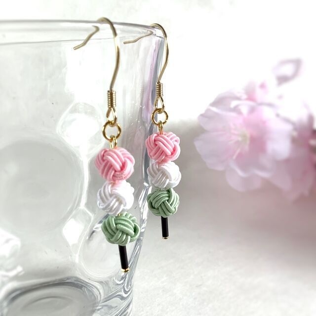 ロボホン 耳飾り 水引製【お花見だんご】