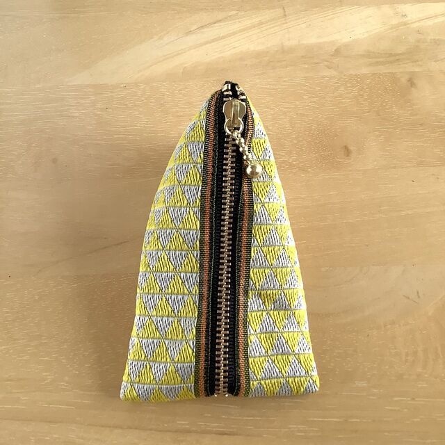 鬼滅の刃 善逸イメージカラー 畳縁 テトラ型 ミニポーチ 小銭入れ 鱗模様 黄色