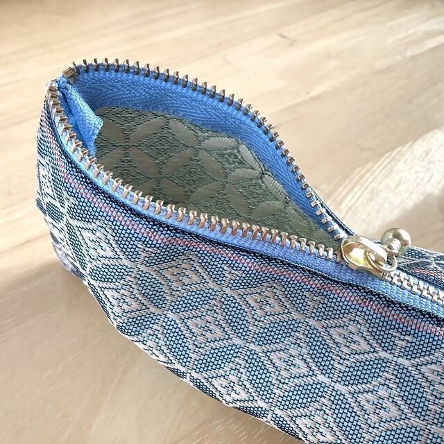 【七宝文様】畳縁 テトラ型 ペンケース 薄藍