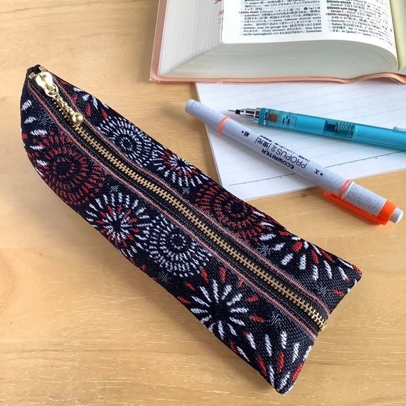 【花火】畳縁 テトラ型 ペンケース 和風 黒 夏