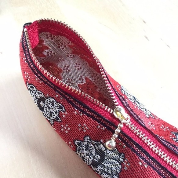 【招き猫】畳縁 テトラ型 ペンケース 縁起物 和風  赤