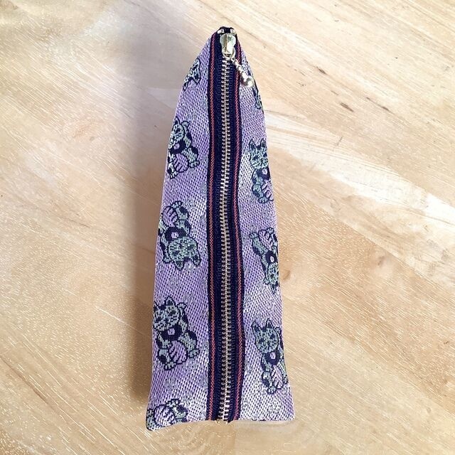 【招き猫】畳縁 テトラ型 ペンケース 縁起物 和風 ピンク