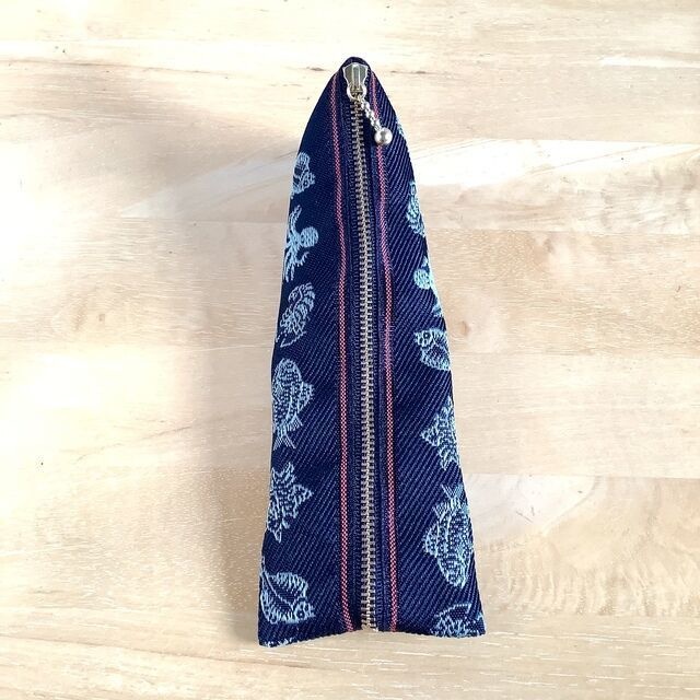 ★特集掲載【魚介柄-2】畳縁 テトラ型 ペンケース 和風 黒 釣り