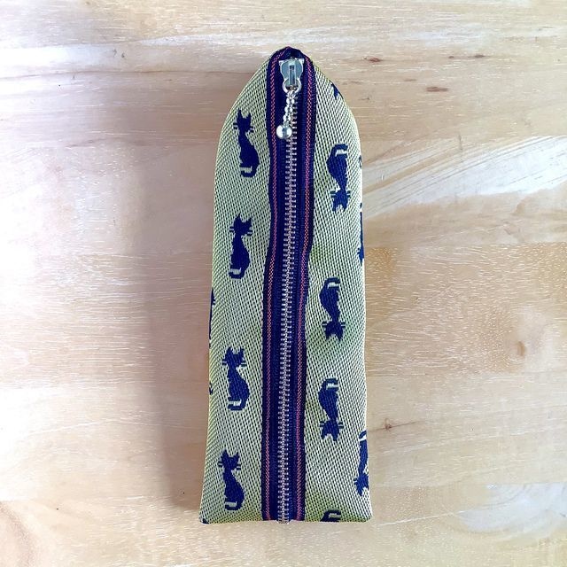 畳縁【黒猫】テトラ型 ペンケース ゴールド 黒 ねこ 大人可愛い