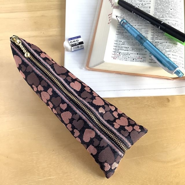 【ハート柄】畳縁 テトラ型 ペンケース 黒 ピンク ラブリー バレンタイン