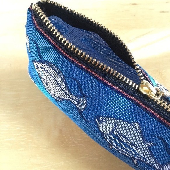 【魚介柄】畳縁 テトラ型 ペンケース 和風 ペンポーチ 青 釣り