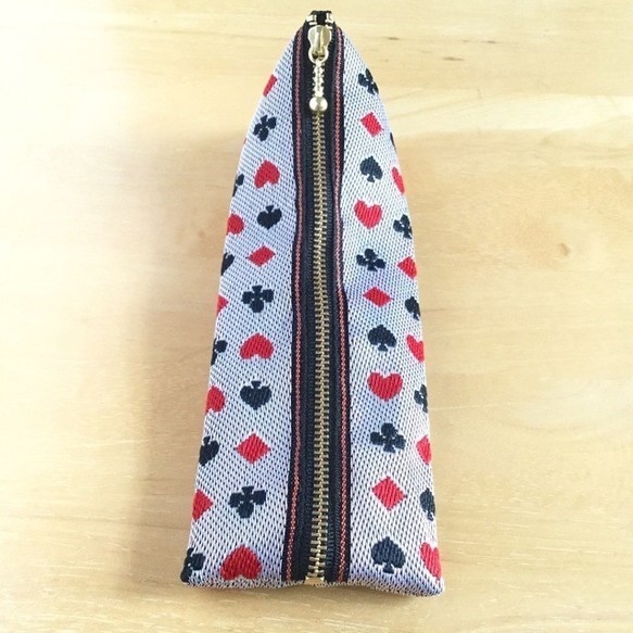 【トランプ柄】畳縁 テトラ型 ペンケース 白 アリス