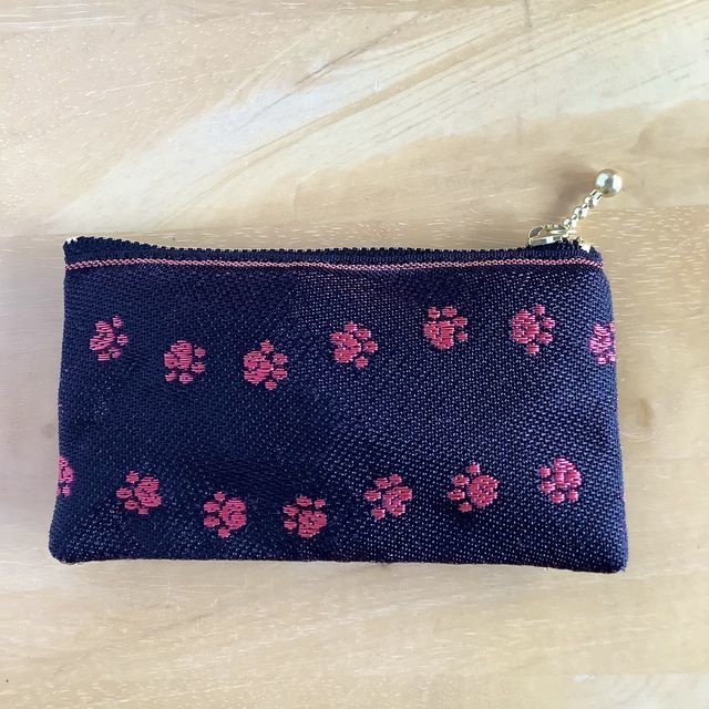 【あしあと】畳縁 ぺたんこ カードケース 小銭入れ ミニポーチ 黒×赤