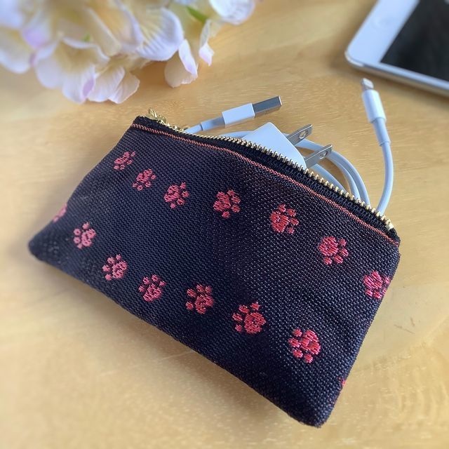 【あしあと】畳縁 ぺたんこ カードケース 小銭入れ ミニポーチ 黒×赤