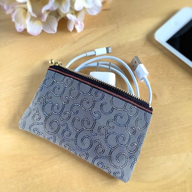 【鯖唐草】テトラ型 ペンケース ニュアンスカラー レインボー 唐草文様