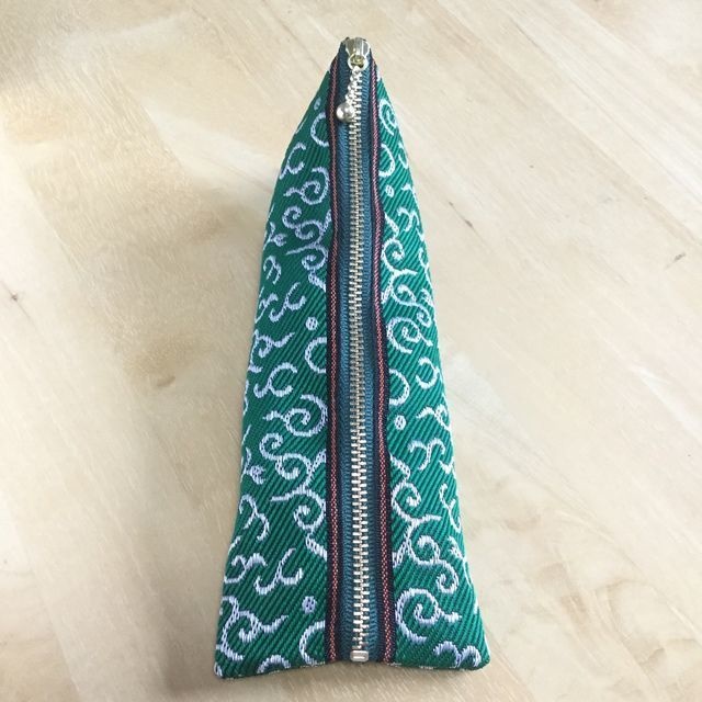 【唐草文様】畳縁 テトラ型 ペンケース からくさ