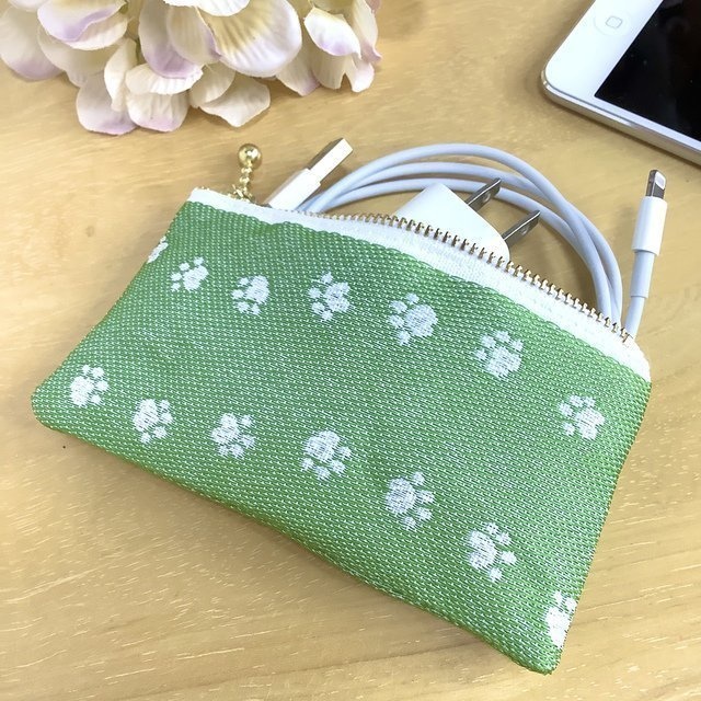 【足あと】畳縁　ぺたんこ　ミニポーチ　カードケース　小銭入れ　メロン色　犬　猫　
