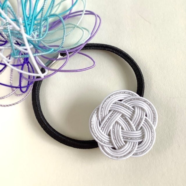 水引製 【銀花】 お花のヘアゴム 白 シルバー 雪