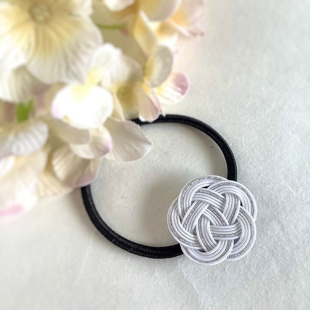 水引製 【銀花】 お花のヘアゴム 白 シルバー 雪