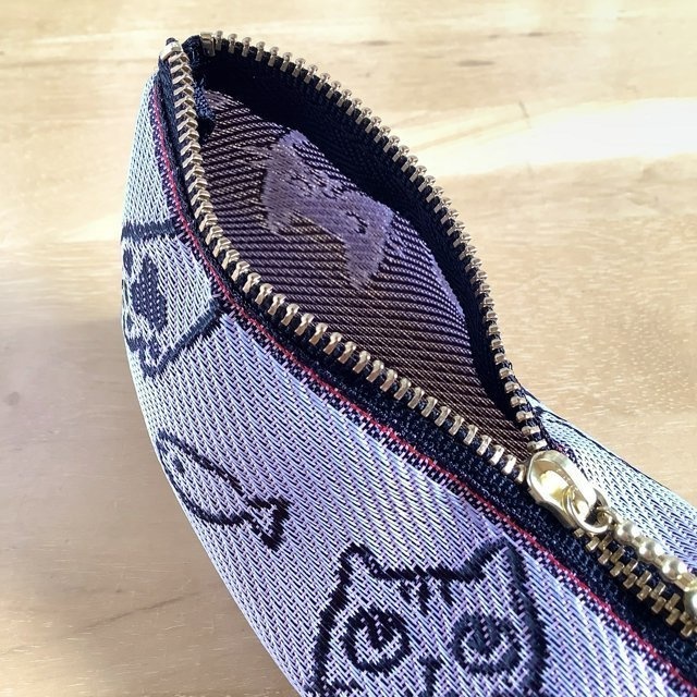 【猫 顔柄】 畳縁 テトラ型 ペンケース 灰桜 ピンク おうち時間