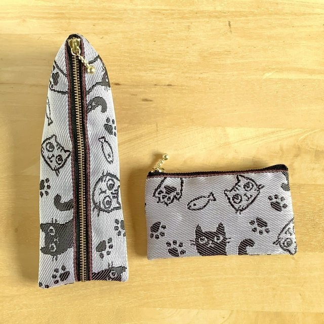 【猫 顔柄】 畳縁 テトラ型 ペンケース 灰桜 ピンク おうち時間