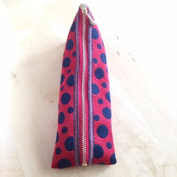 【草間弥生風?】② 畳縁 テトラ型 ペンケース 和風 ドット 赤