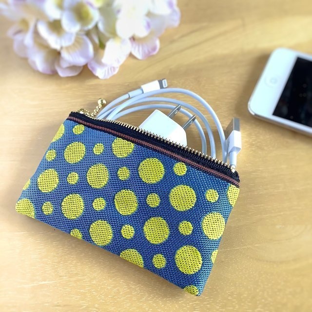 【レモンソーダ】畳縁 テトラ型 ペンケース おうち時間 水玉 ドット 黄色 青