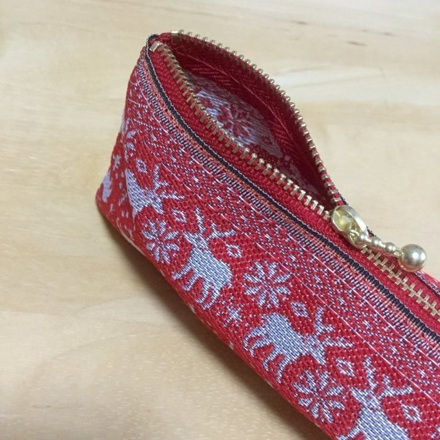 【ノルディック】畳縁 テトラ型 ペンケース 赤 トナカイ 北欧