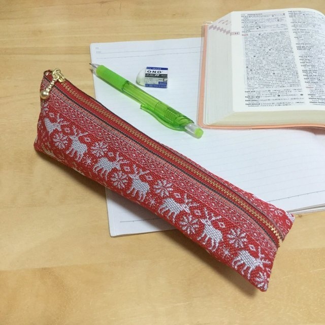 【ノルディック】畳縁 テトラ型 ペンケース 赤 トナカイ 北欧