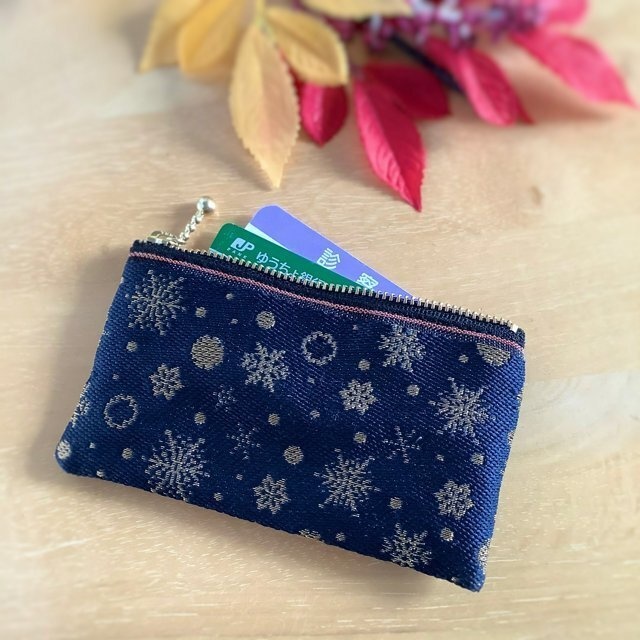 【六華】畳縁 ぺたんこ ミニポーチ カードケース 小銭入れ 紺 雪の結晶 クリスマス