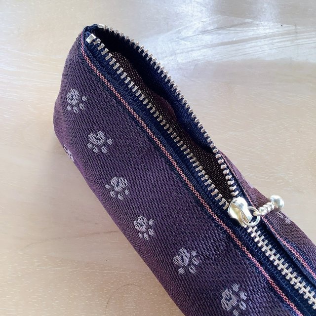 【足あと】畳縁 テトラ型 ペンケース コーヒー色 肉球 猫 犬