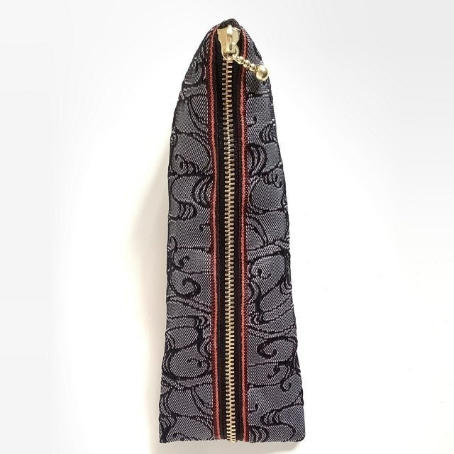 【流水文】畳縁 テトラ型 ペンケース グレー 波紋