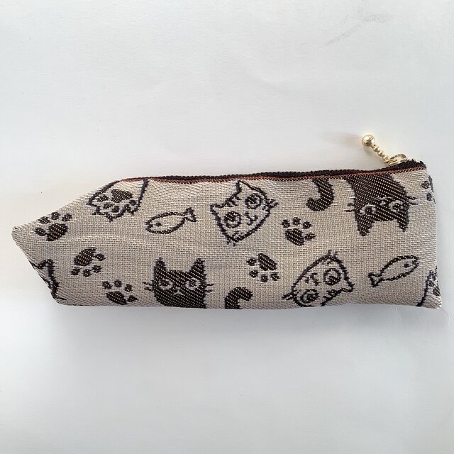 【猫 顔柄】畳縁 テトラ型 ペンケース 朽葉色 黄色