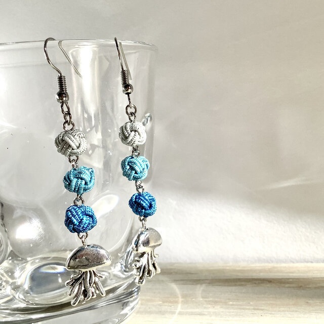 水引製 くらげ ピアス ジェリーフィッシュ メタルチャーム 青