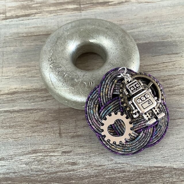 水引 スチームパンク風 ブローチ パープル 帯留 ロボット 歯車