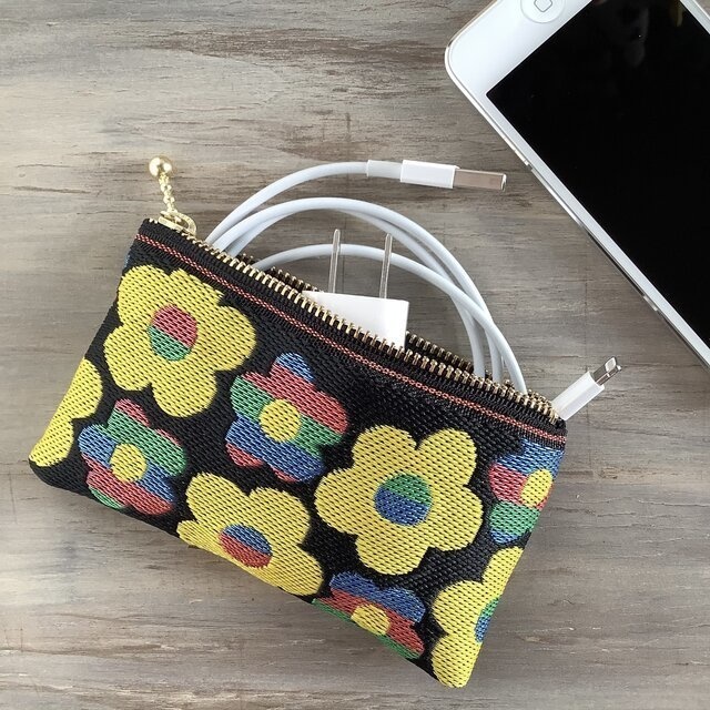 【レトロポップ 花柄】畳縁 ぺたんこ ミニポーチ 小銭入れ カードケース 黒 カラフル