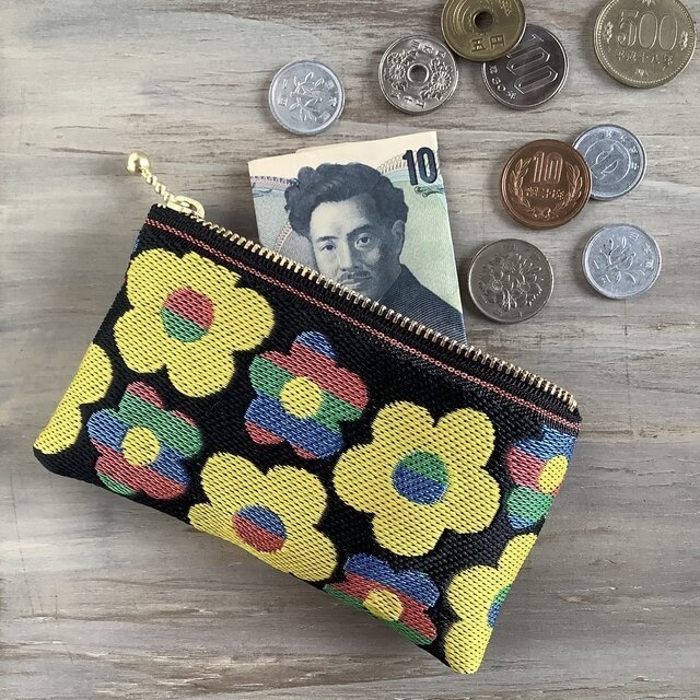 【レトロポップ 花柄】畳縁 ぺたんこ ミニポーチ 小銭入れ カードケース 黒 カラフル