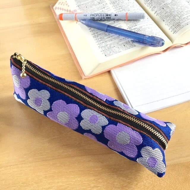 【レトロポップ花柄】畳縁 テトラ型 ペンケース すみれ色