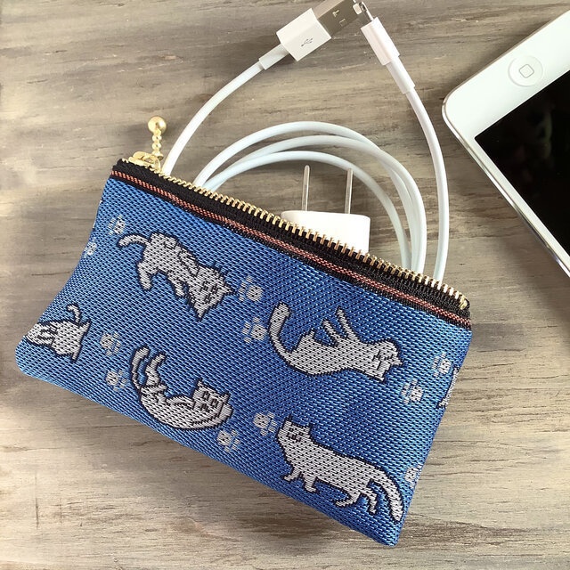 【ごろりん にゃんこ】畳縁 テトラ型 ペンケース 夜 猫 青色