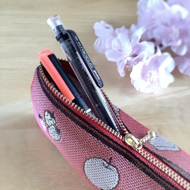 【野菜と果物】 畳のヘリ テトラ型 ペンケース 赤 フルーツ ベジタブル